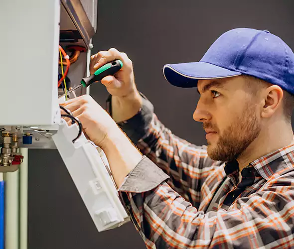 Expert Plumber for Tankless Water Heater Maintenance in Manorville, NY: Schedule Professional Maintenance Services with Us