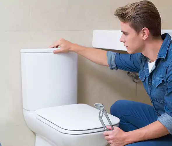 Expert Plumber for Toilet Replacement in Manorville, NY: Schedule Affordable Toilet Replacement Services with Us