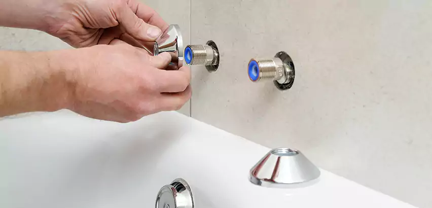 Bathtub Faucet Diverter Replacement in Manorville